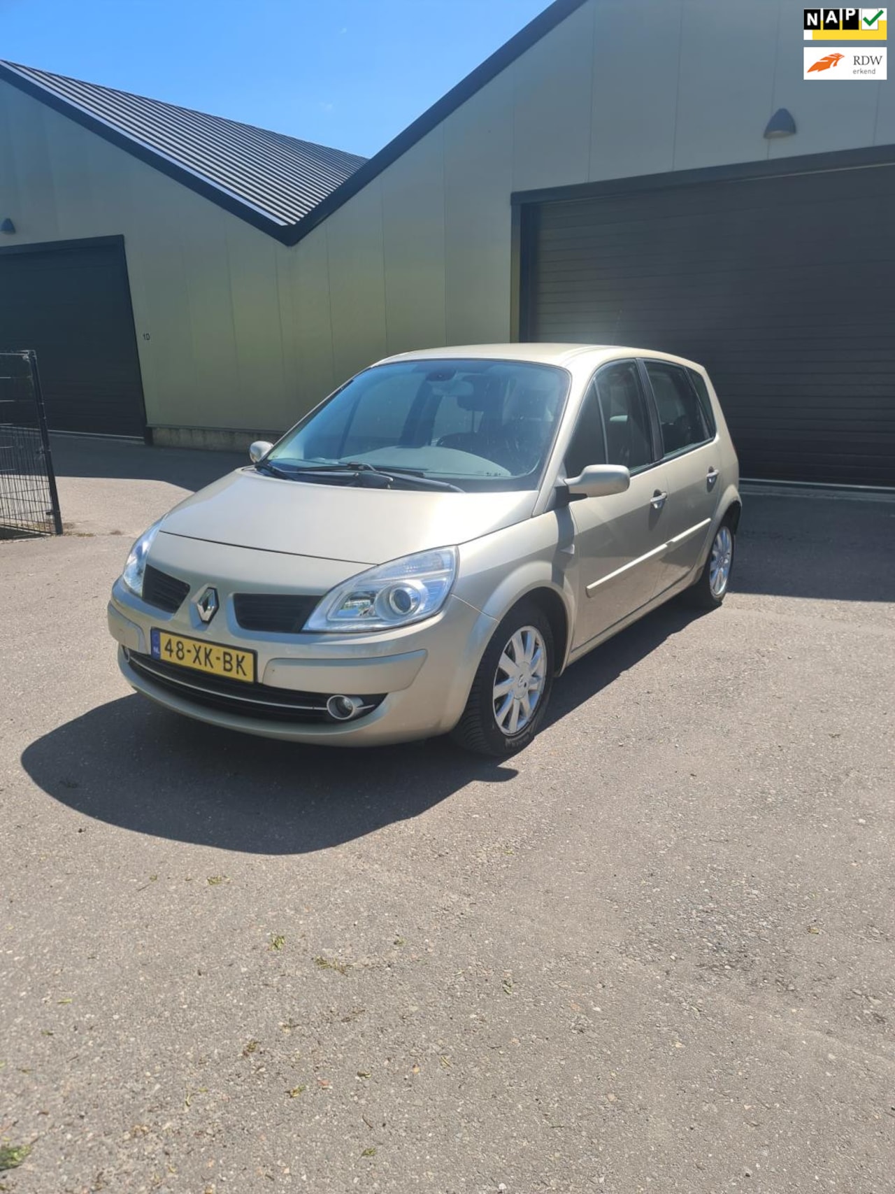 Renault Scénic - 1.6-16V Tech Line 1.6-16V Tech Line - AutoWereld.nl