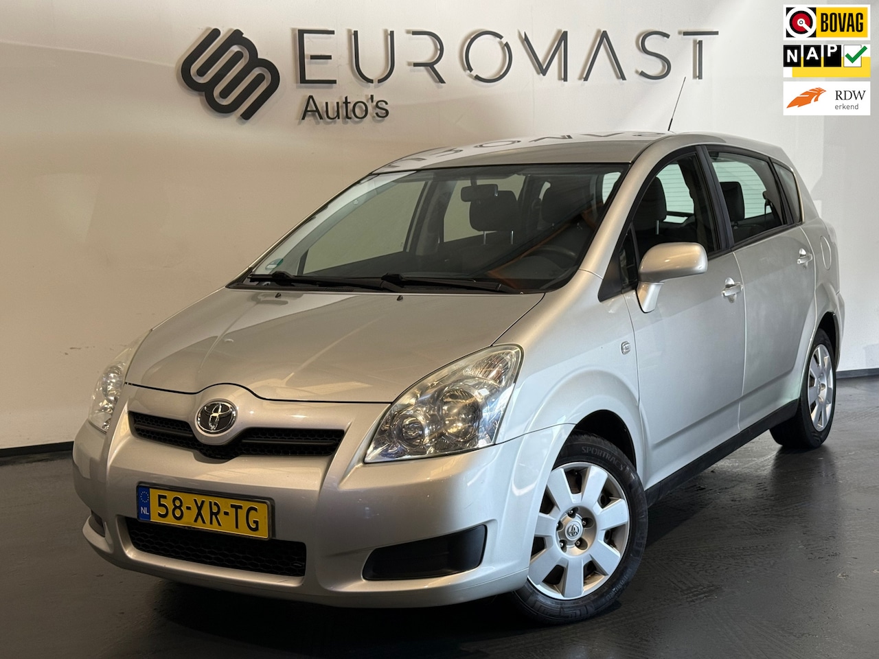Toyota Verso - 1.6 VVT-i Terra Nieuwe Koppeling Airco 1ste eigenaar Trekhaak Nieuwe Apk - AutoWereld.nl