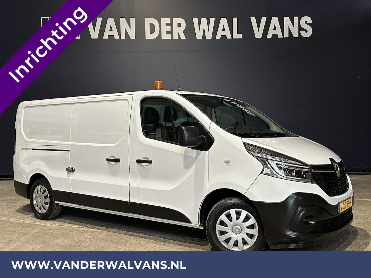 Renault Trafic - 2.0 dCi 120pk L2H1 inrichting Euro6 Airco | Navigatie | LED | Camera | Cruisecontrol | Tre - AutoWereld.nl
