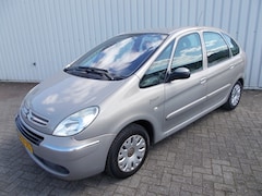 Citroën Xsara Picasso - 2.0i-16V Caractère Automaat ( APK 02-05-2025 )