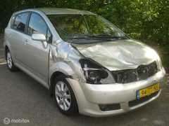 Toyota Verso - 1.8 VVTI Dynamic Airco Cruise Rechtsvoor schade