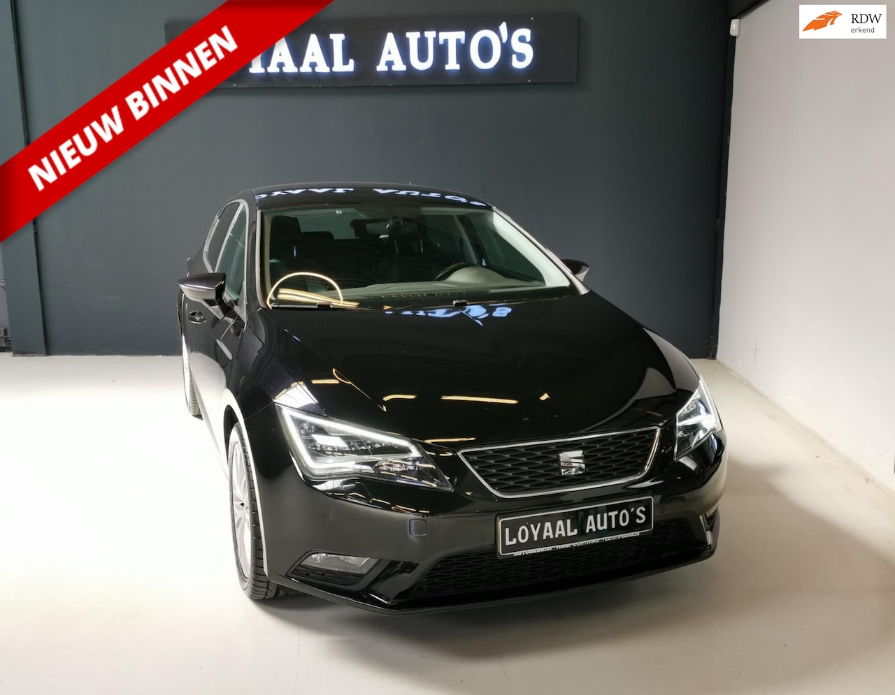 Seat Leon - 1.2 TSI Style Business | AUT | BI-XENON | AIRCO | CRUISE | PDC | STOEL.VERW | APK. - AutoWereld.nl