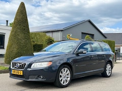 Volvo V70 - 2.4D Momentum 2010 Navi/Clima/Lmv