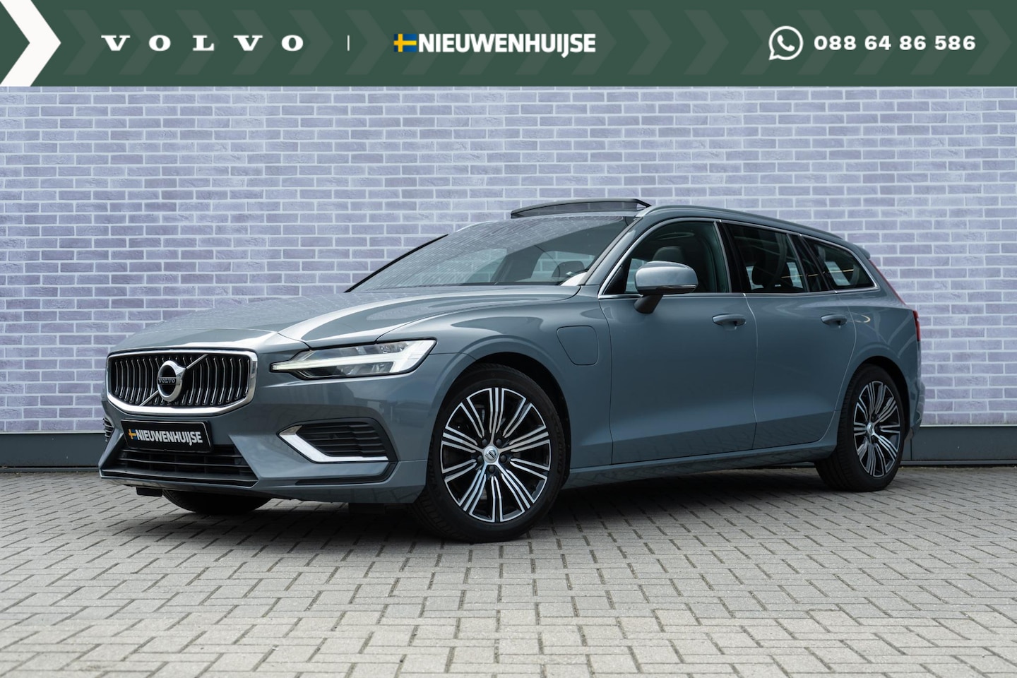 Volvo V60 - T6 350 pk AWD Recharge Inscription | Head-up Display | Panoramadak | Adaptieve Cruise | Ha - AutoWereld.nl
