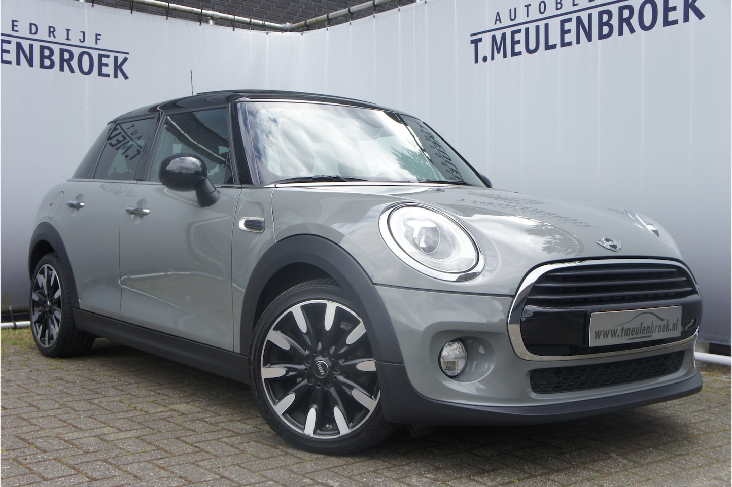 MINI Cooper - Mini 1.5 Chili aut, 5drs, Panoramadak, Navi - AutoWereld.nl