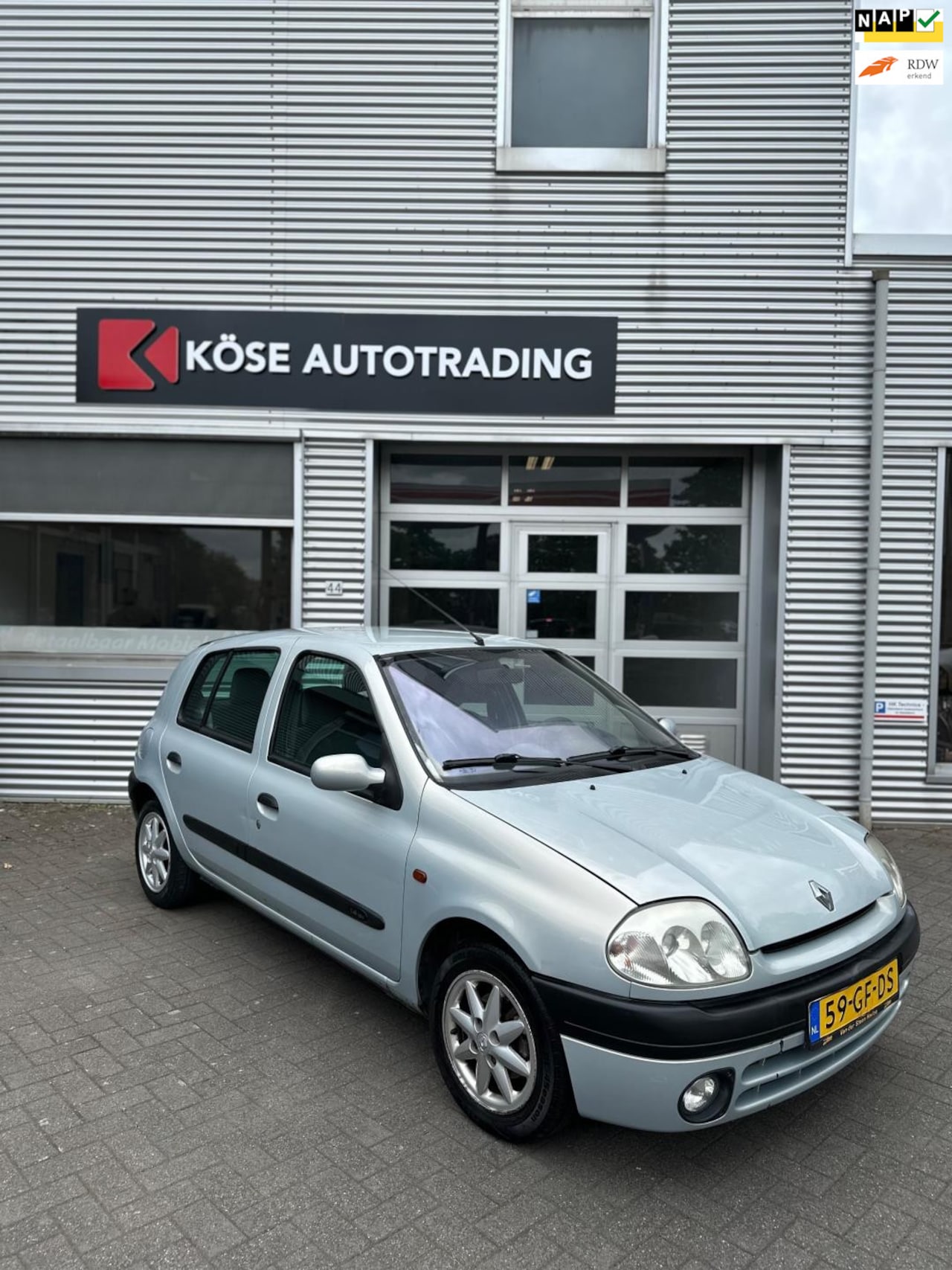 Renault Clio - 1.4-16V RT GOED ONDERHOUDEN - AutoWereld.nl