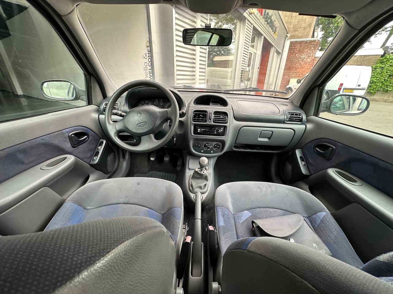 Renault Clio - 1.4-16V RT GOED ONDERHOUDEN - AutoWereld.nl