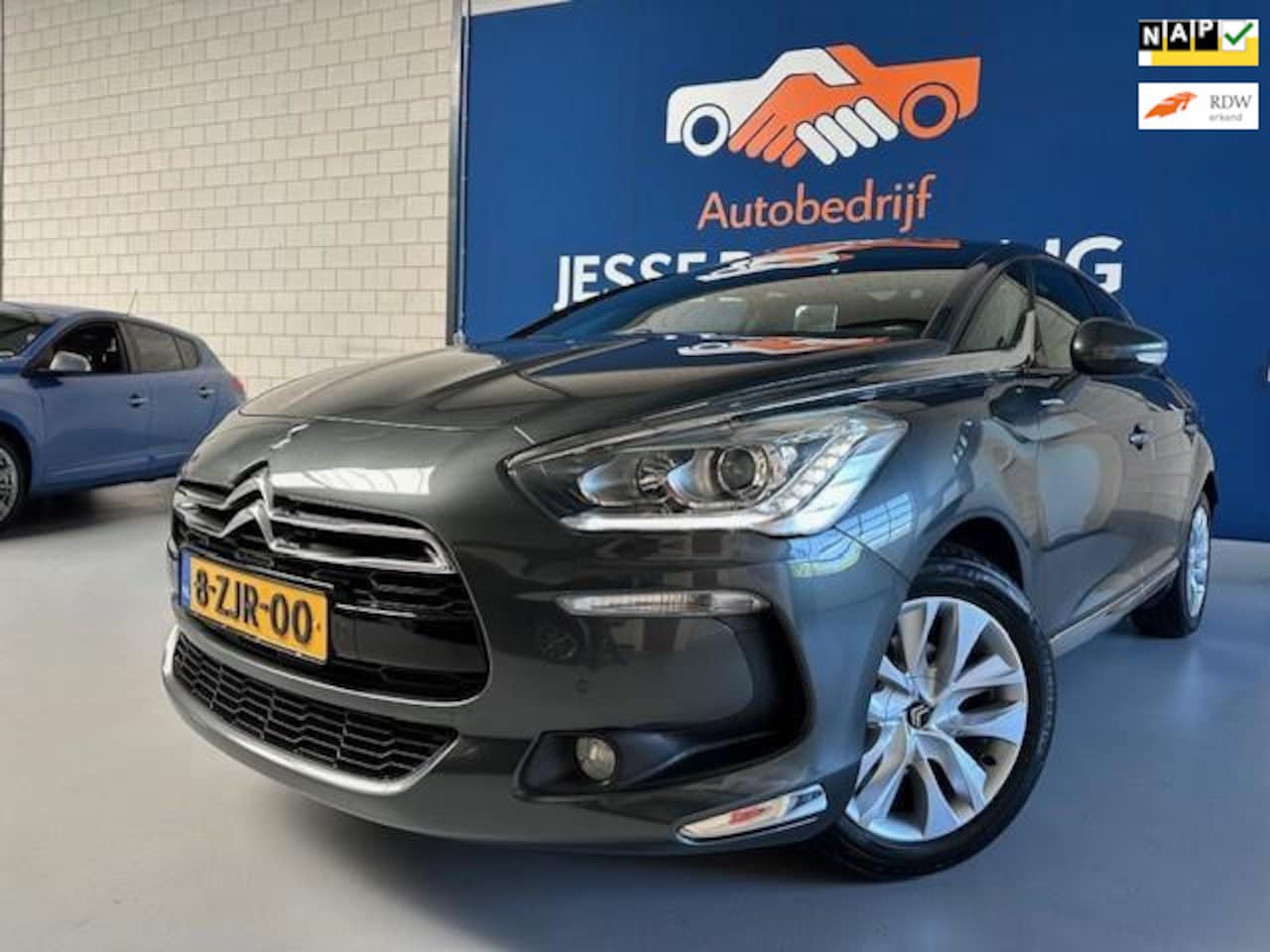 Citroën DS5 - 1.6 BlueHDi Business Executive 1.6 BlueHDi Business Executive,bj.2015,panoramadak,head-up,climate,half leder,airco,APK 05 - AutoWereld.nl