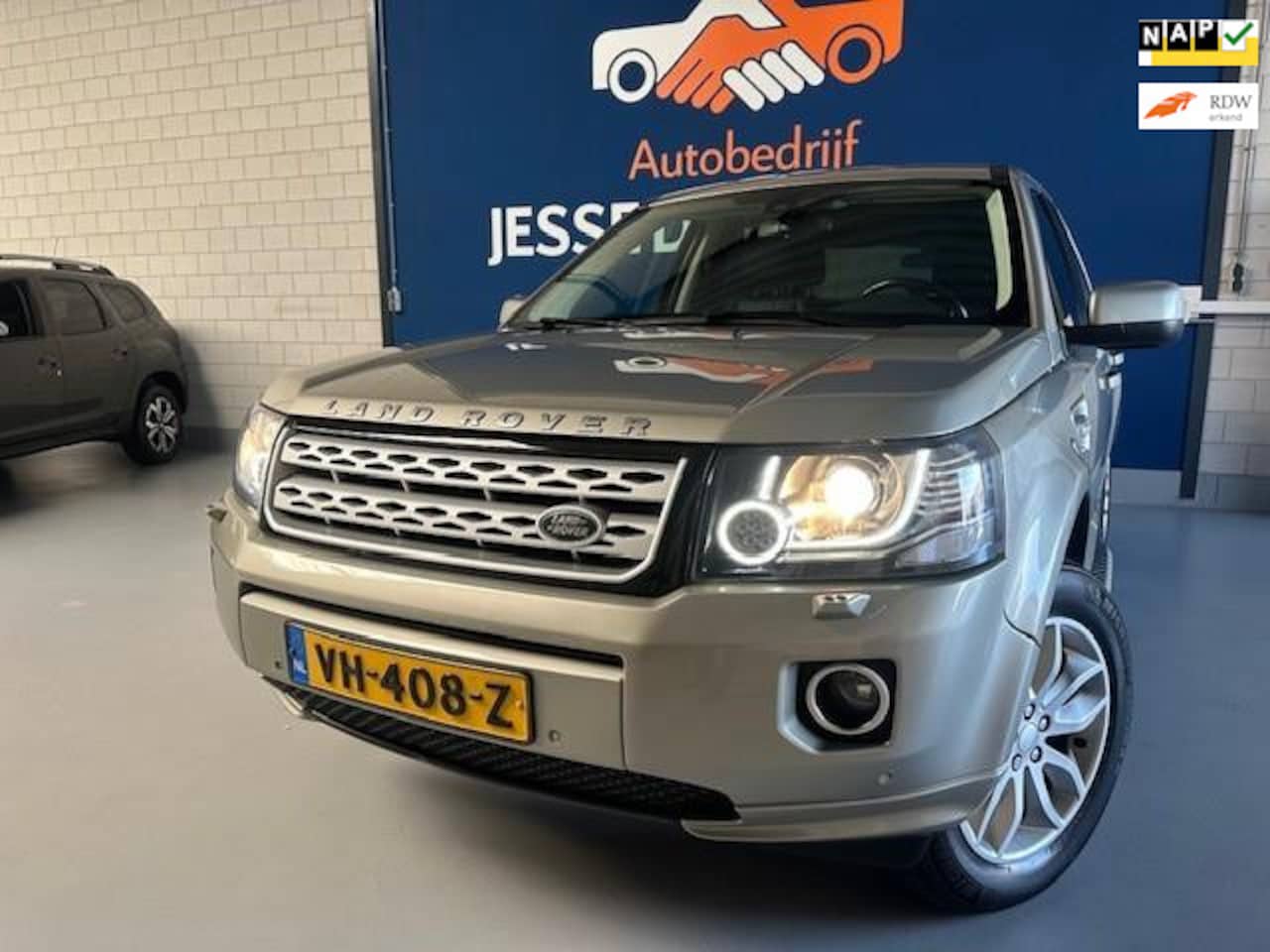 Land Rover Freelander - 2.2 eD4 SE 2.2 eD4 SE,bj.2014,grijs kenteken,groen,automaat, NAP met 213.085 km !! APK tot 05-2026 !! - AutoWereld.nl