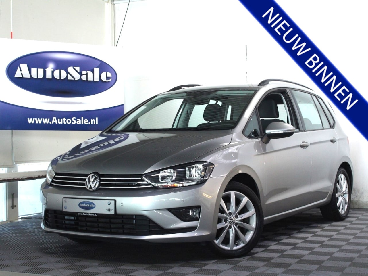 Volkswagen Golf Sportsvan - 1.4 TSI DSG Highline 2eEIG! NAV BT TREKHAAK STOELVW '18 - AutoWereld.nl