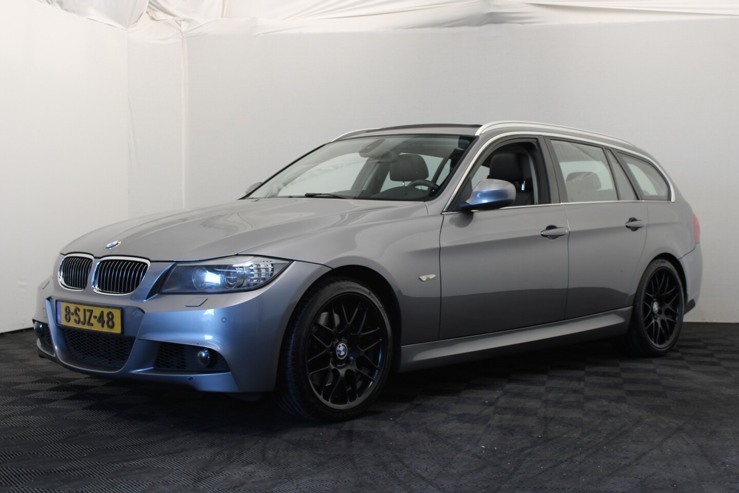 BMW 3-serie Touring - 325d High Executive 325d High Executive - AutoWereld.nl