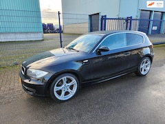 BMW 1-serie - 116i *AIRCO*CV*NAVI*ELEC.RAMEN*CV*18 INCH