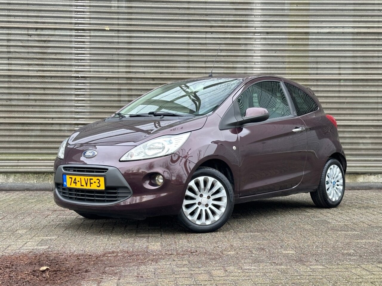 Ford Ka - 1.2 TITANIUM X AIRCO/LM VELGEN !! APK 14-5-2026 !! - AutoWereld.nl