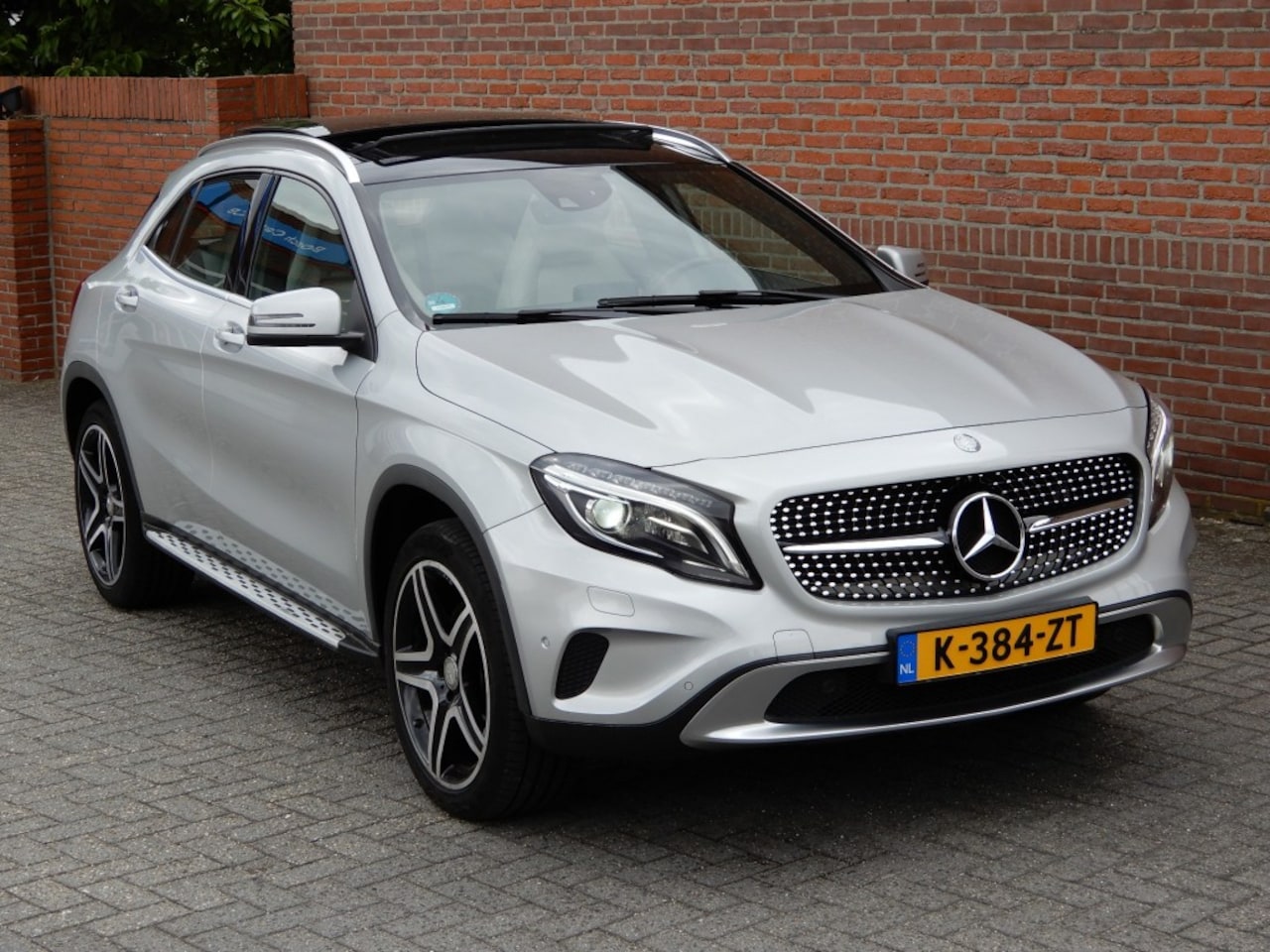 Mercedes-Benz GLA-Klasse - 250 PRESTIGE   automaat panorama leer - AutoWereld.nl