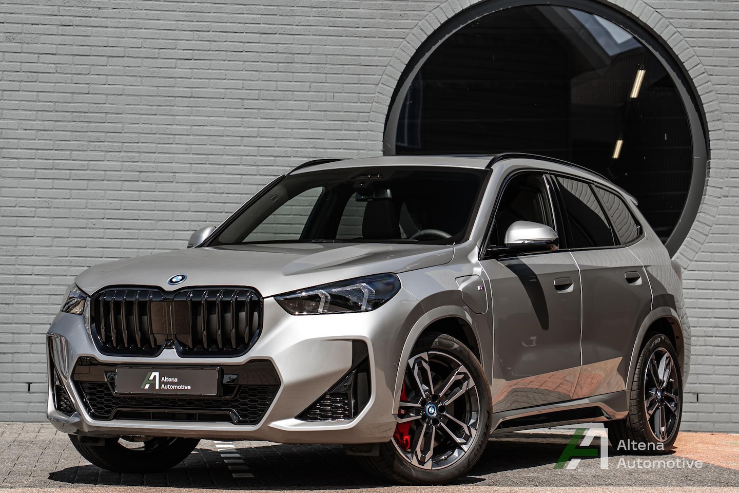 BMW X1 - xDrive30e M sport, Panoramadak, 360 camera, headup, Harman kardon, comfort acces, - AutoWereld.nl