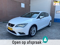 Seat Leon - 1.4 TSI Style 1E EIGENAAR NAP FULL LED PDC NAVI