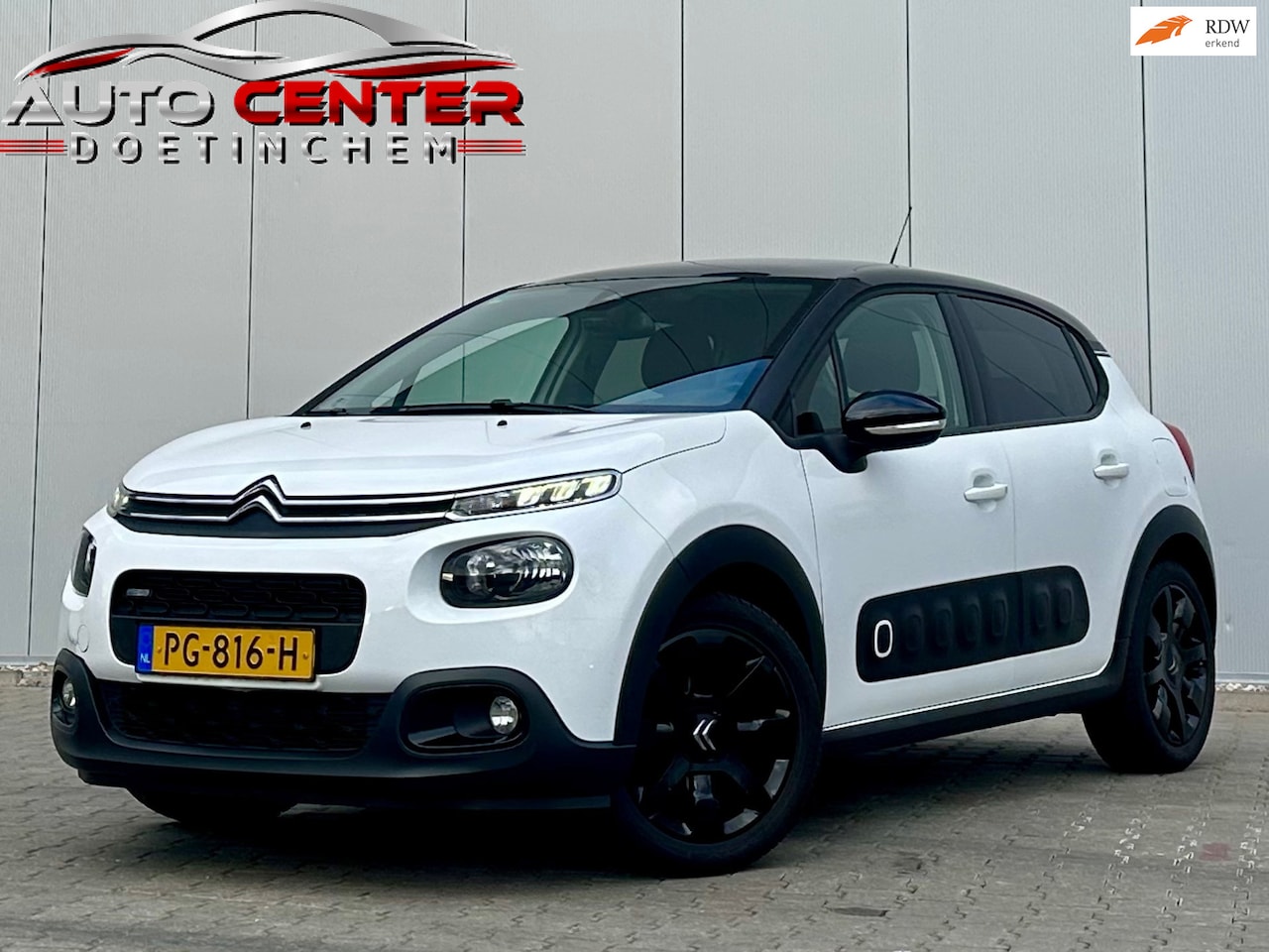 Citroën C3 - 1.2 PureTech Shine panorama Nap - AutoWereld.nl