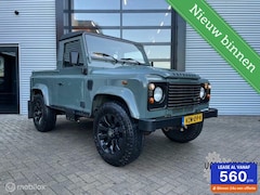 Land Rover Defender 90 - Puma 2.4 TDCi soft top / pick-up