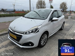 Peugeot 208 - 1.2 PureTech Allure Clima|Navi|Camera|Weinig KM