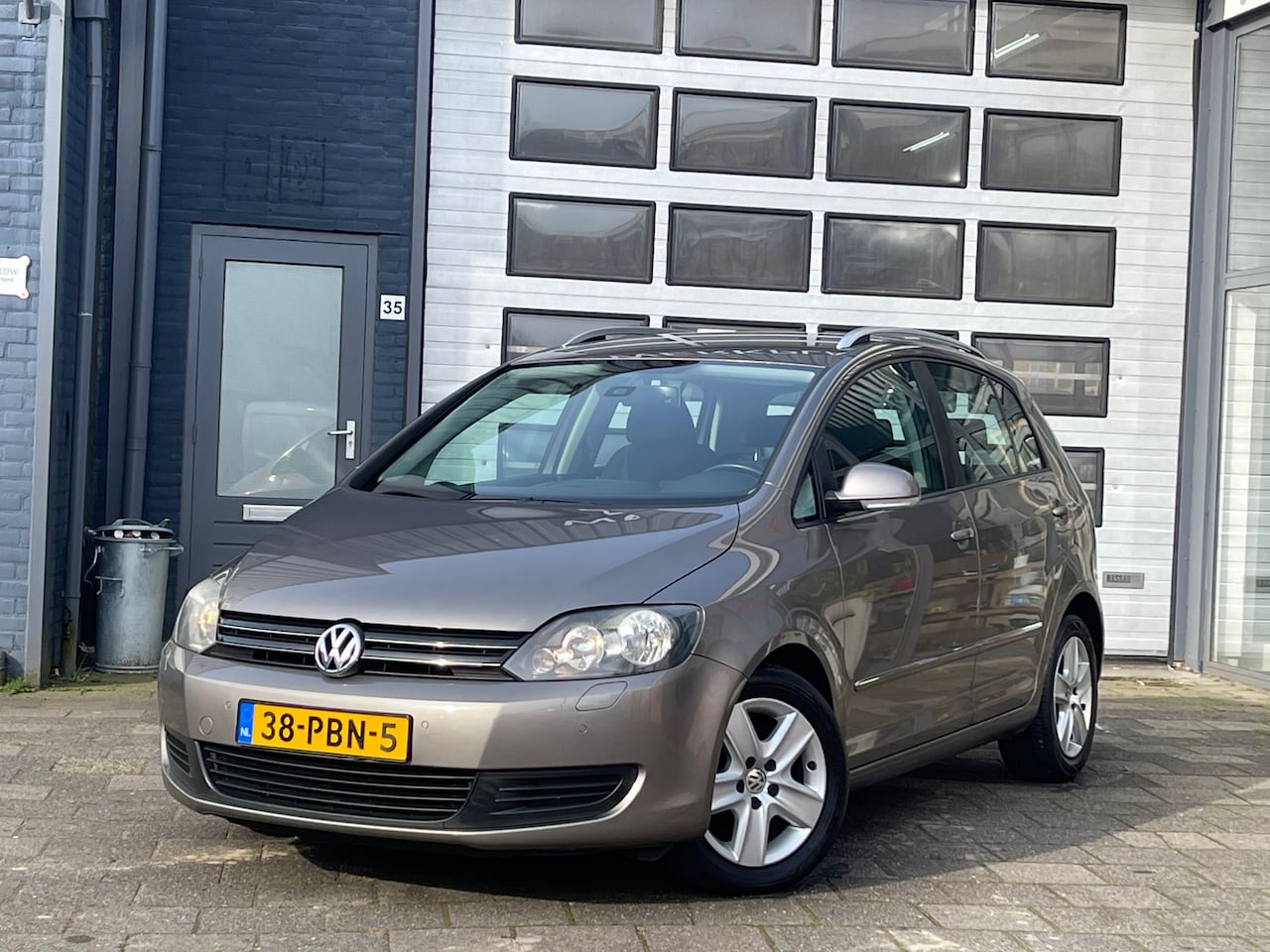 Volkswagen Golf Plus - 1.2 TSI Comfortline BlueMotion | Clima | Cruise | Navi - AutoWereld.nl