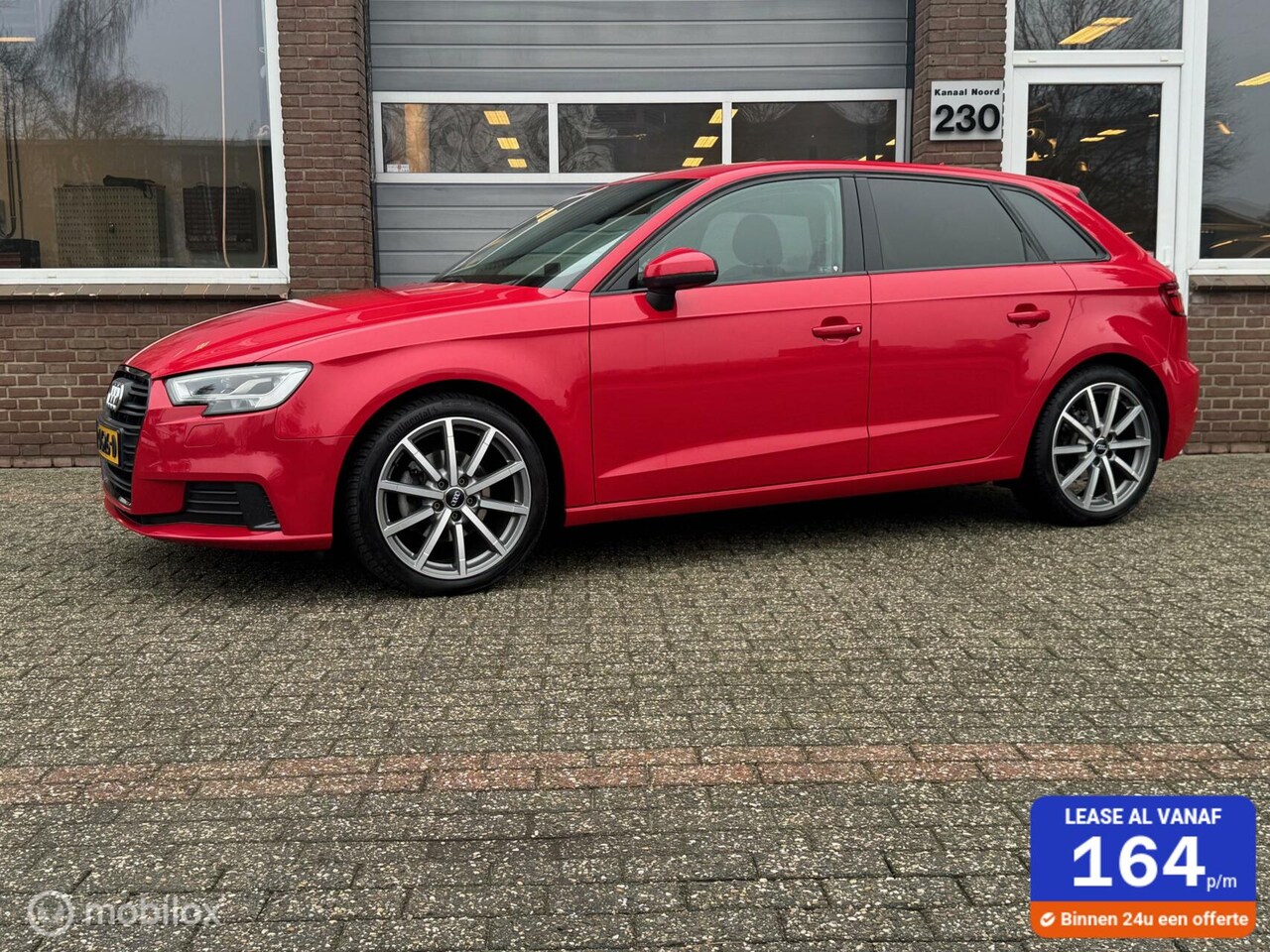 Audi A3 Sportback - 1.0 TFSI ECC-AIRCO/CRUISE/NAVI/PDC - AutoWereld.nl