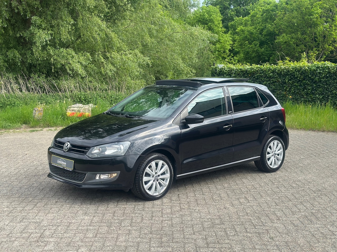 Volkswagen Polo - 1.4-16V Highline PANO I NWE BANDEN I PDC I CLIMA I CRUISE - AutoWereld.nl