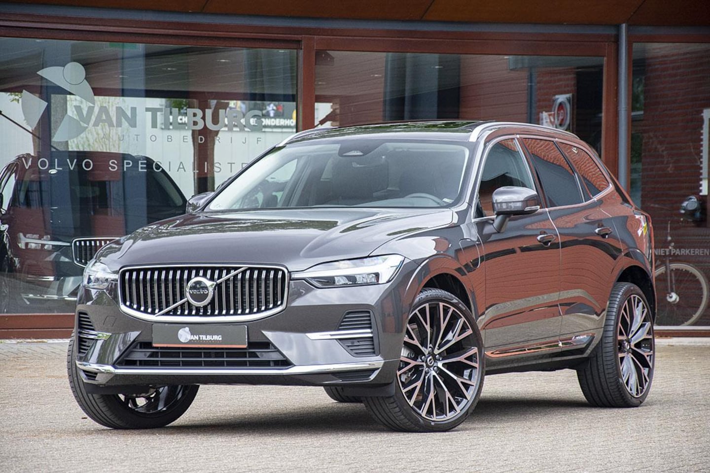 Volvo XC60 - RECHARGE T6 AWD PLUS BRIGHT 22 INCH - AutoWereld.nl