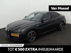 Alfa Romeo Giulia - 2.0 T GME AWD Veloce 280pk AWD Q4 | Leer | Navigatie | Parkeersensoren | Camera | LMV 19"