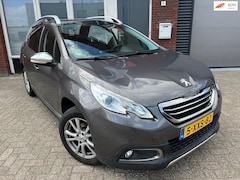 Peugeot 2008 - 1.2 PureTech Allure / Pano / Leder / Navi / PDC / Cruise