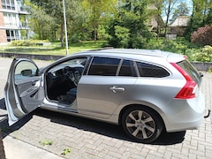Volvo V60 - 2.4 D6 AWD Plug-In Hybrid Pure Limited Turbo