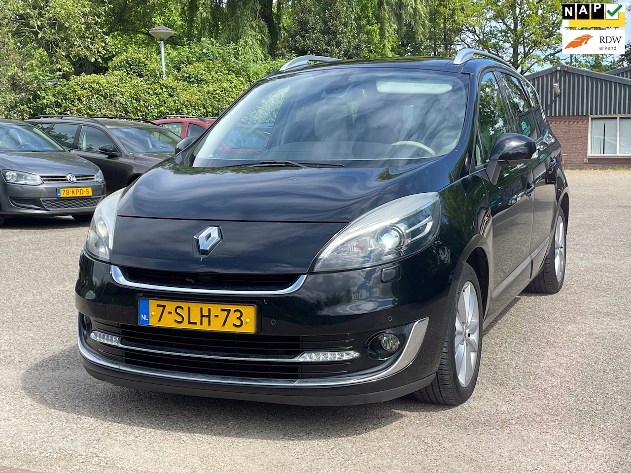 Renault Grand Scénic - 2.0 Privilege 7P. VOL OPTIE! NAP!! Dealer onderhouden, Automaat, Panorama, Stoelverw, Navi - AutoWereld.nl