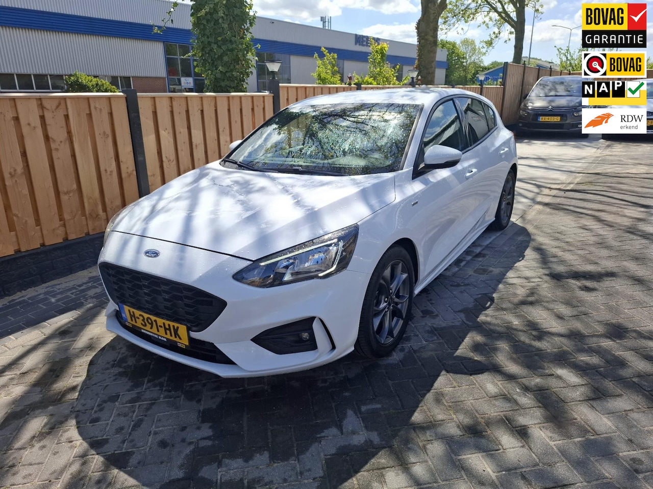 Ford Focus - 1.0 EcoBoost Titanium Business 1.0 EcoBoost Titanium Business - AutoWereld.nl