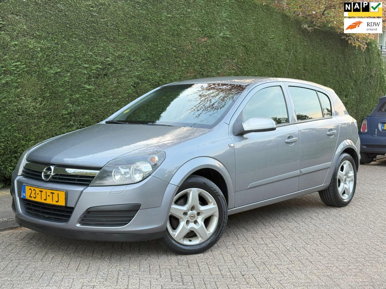 Opel Astra - 1.6 Business /CRUISE/AIRCO/RIJDTGOED!/ - AutoWereld.nl