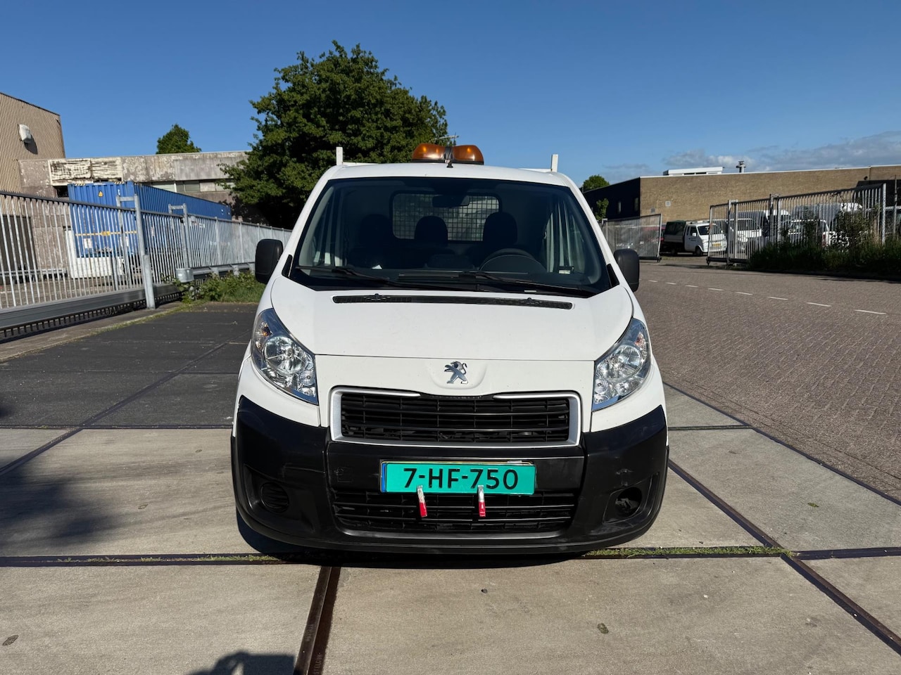 Peugeot Expert - 229 2.0 HDI L2 229 2.0 HDI L2 - AutoWereld.nl