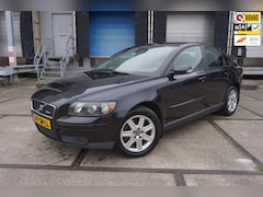 Volvo S40 - 2.4 * Airco * Automaat * Trekhaak