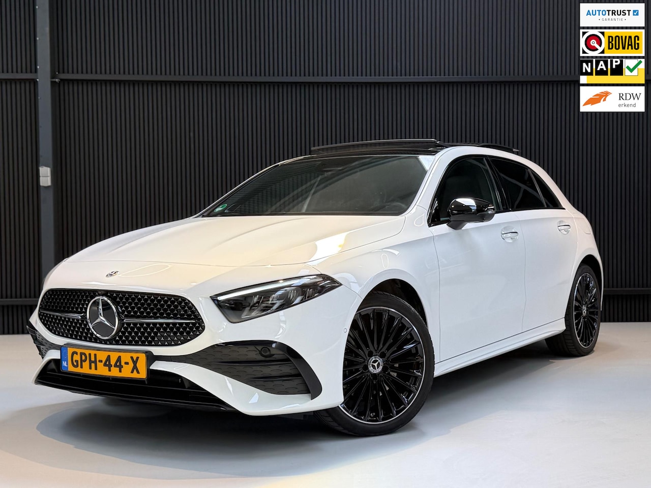 Mercedes-Benz A-klasse - 250 e Star Edition AMG Line Plus 250 e Star Edition AMG Line Plus - AutoWereld.nl