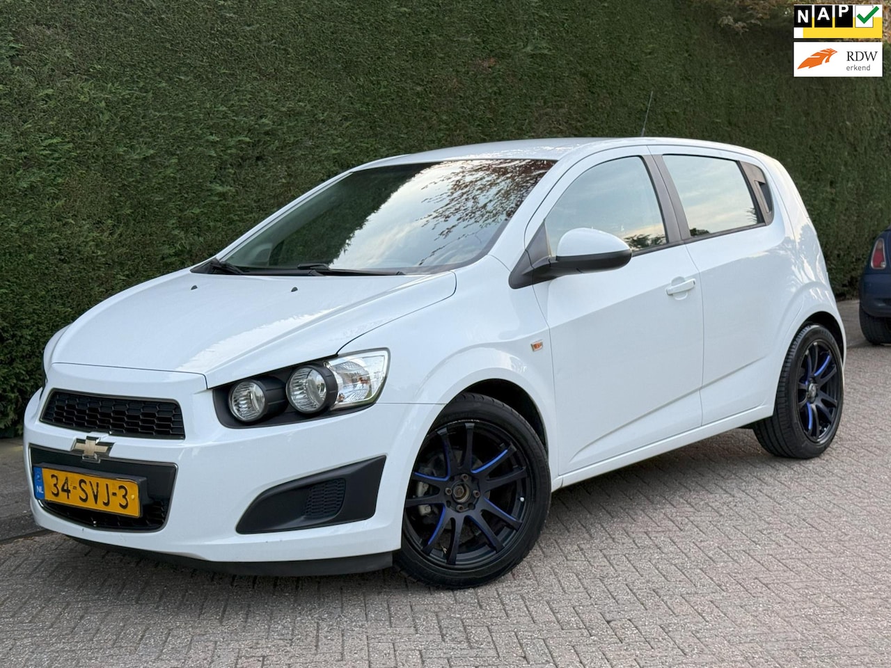 Chevrolet Aveo - 1.2 LT /AIRCO/ZEER LAGE KM/RIJDTSUPER!/ - AutoWereld.nl