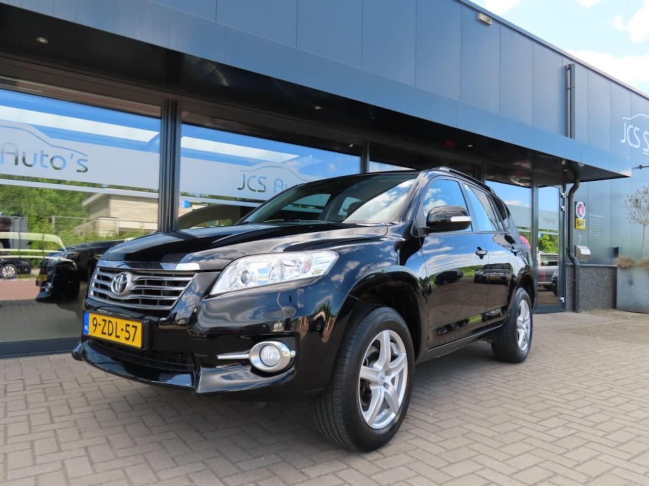 Toyota RAV4 - 2.0 VVTI Comfort 2WD Airco Trekhaak 17 inch 2011 - AutoWereld.nl