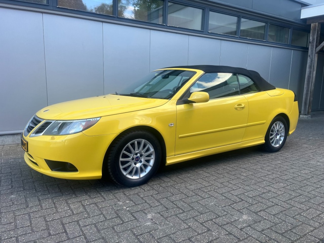 Saab 9-3 - 20 ltr Turbo Automaat in Geel - AutoWereld.nl