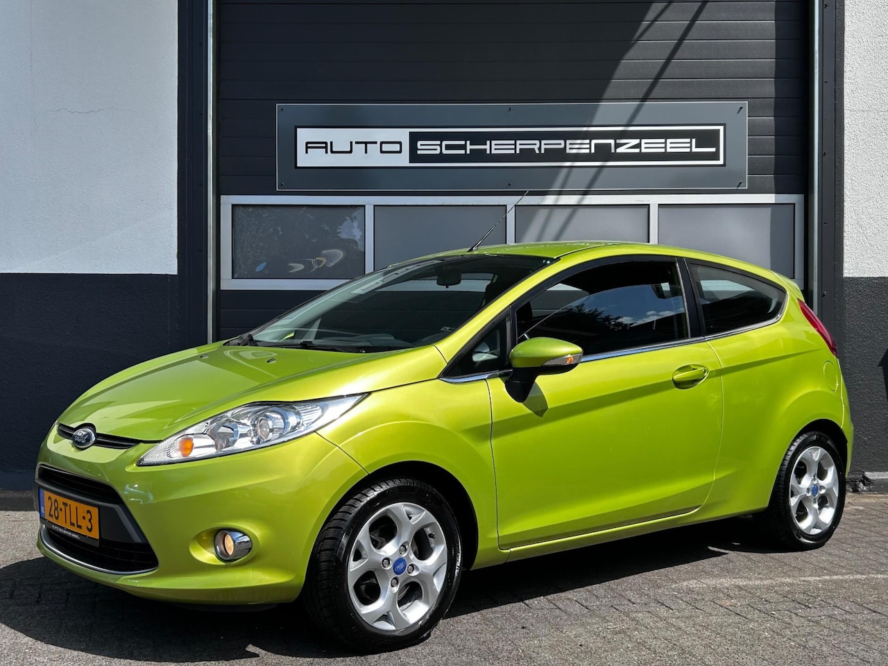 Ford Fiesta - 1.25 Titanium I AIRCO I TREKHAAK I NL AUTO - AutoWereld.nl