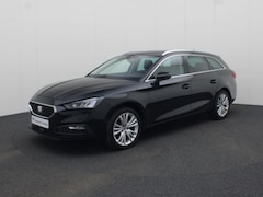 Seat Leon Sportstourer - 1.5TSI/130PK Style Launch Ed · Navigatie · Trekhaak · Camera+Parkeersensoren