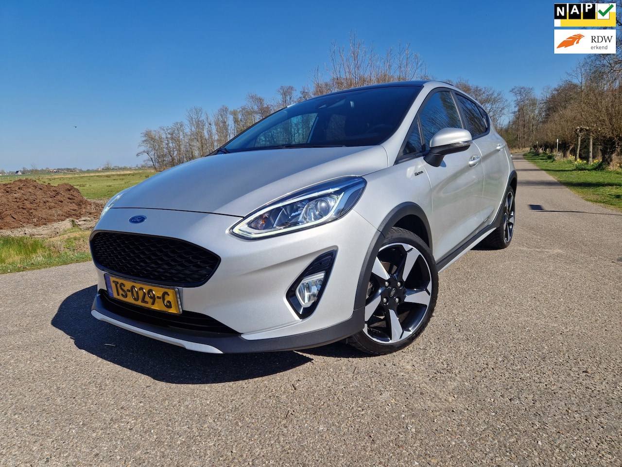 Ford Fiesta - 1.0 EcoBoost Active / Airco / Navigatie /CC / Schuifdak / B&O Geluidssysteem / PDC Achter - AutoWereld.nl
