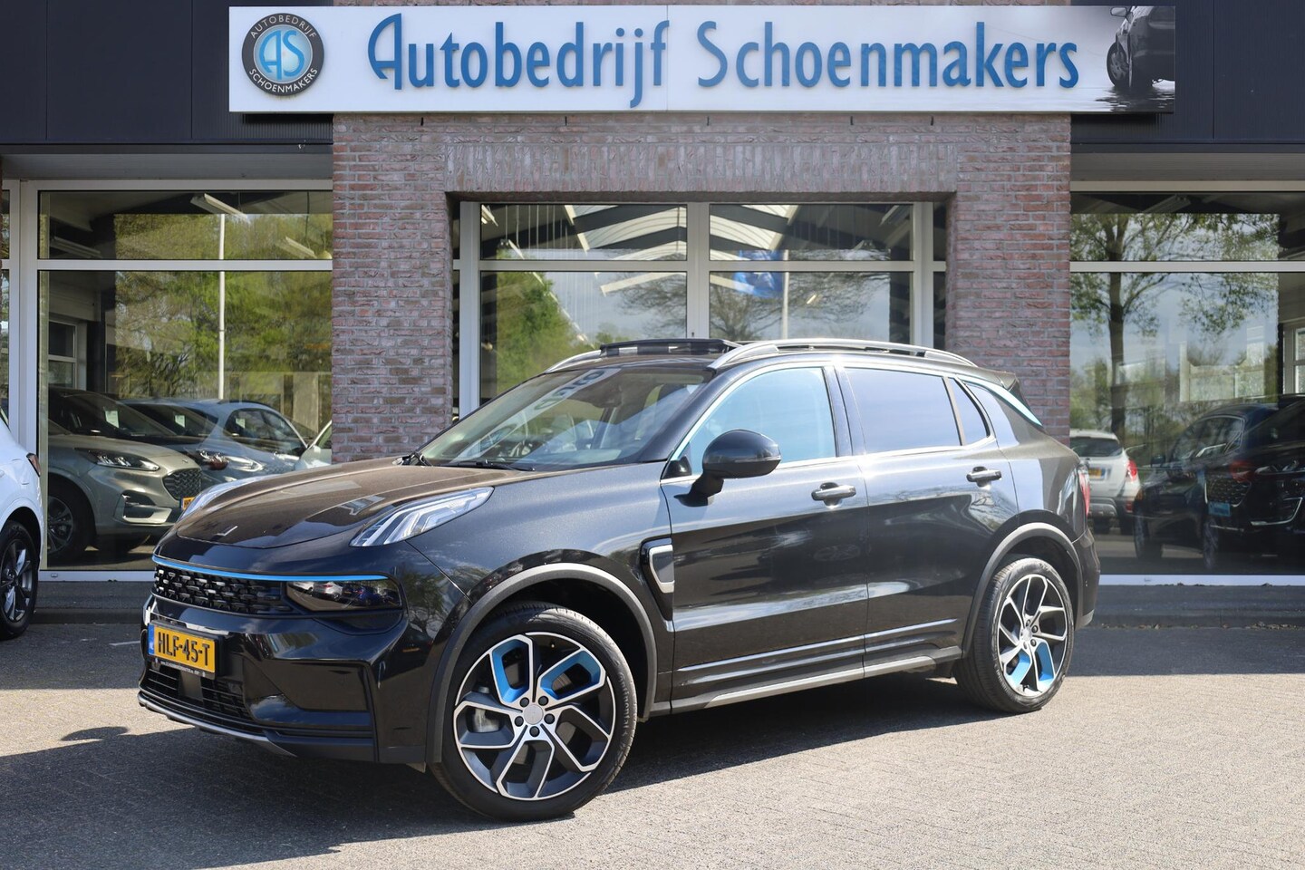 Lynk & Co 01 - 1.5 261PK! PANO/SCHUIF INFINITY DAB NAVI CARPLAY CAMERA STOELVERWARMING ELEK.ACHTERKLEP 20 - AutoWereld.nl