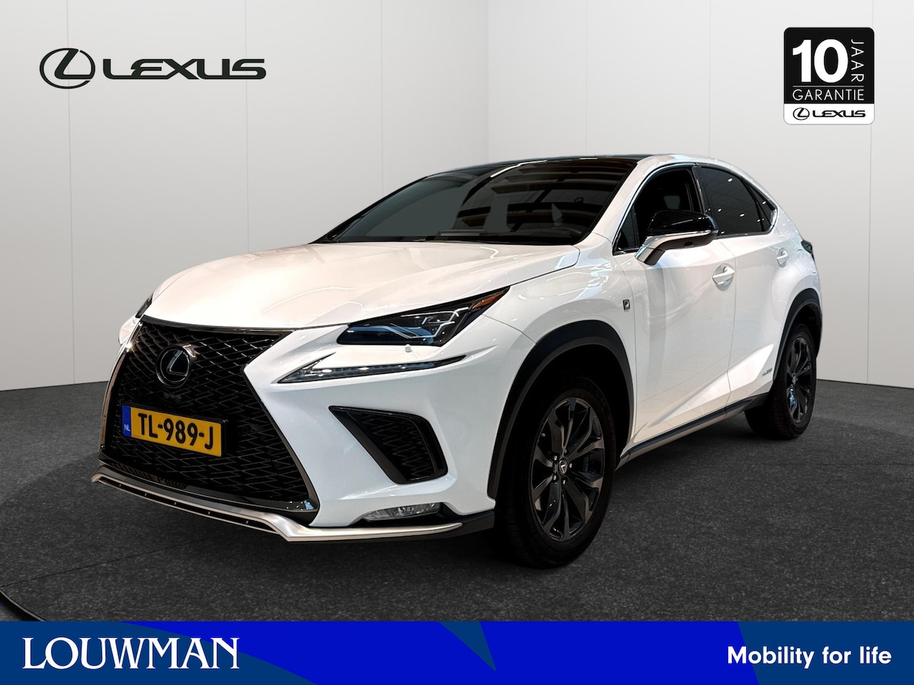 Lexus NX - 300h AWD F Sport Line Limited | Panoramadak | Head Up Display | LED koplampen | - AutoWereld.nl