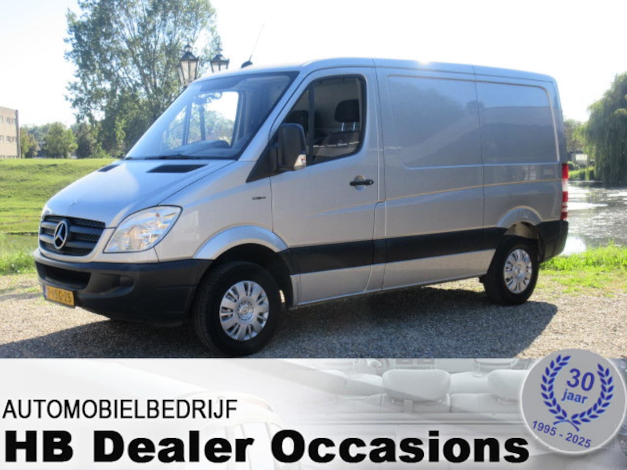 Mercedes-Benz Sprinter - 210 2.2 CDI 325 - Airco - 3 Zits - 6 Bak - Navi - AutoWereld.nl