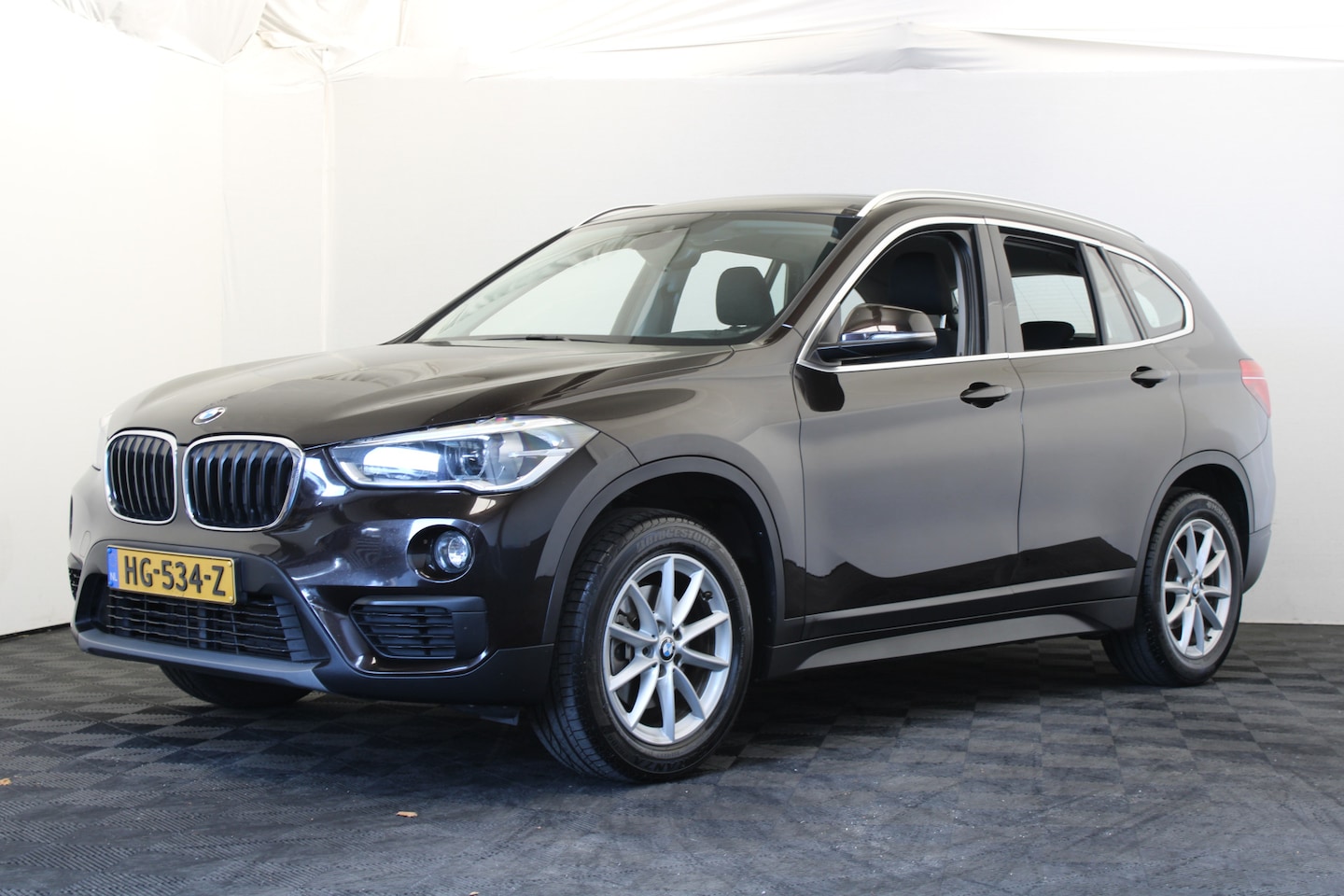 BMW X1 - xDrive18d Essential - AutoWereld.nl