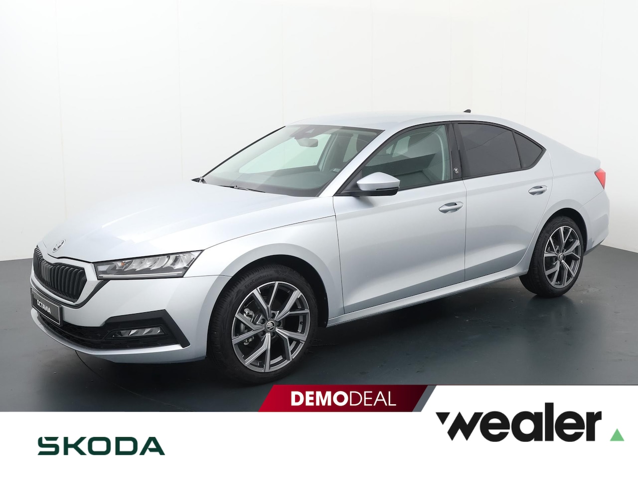 Skoda Octavia - Edition 1.0 TSI 110pk DSG Automaat | Navigatie | Apple Carplay/Android Auto | lichtmetalen - AutoWereld.nl