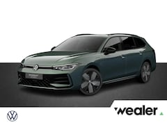 Volkswagen Passat Variant - R-Line-Edition 1.5 eHybrid 200 kW / 272 pk DSG | Trekhaak wegklapbaar | Harman Kardon | Bl