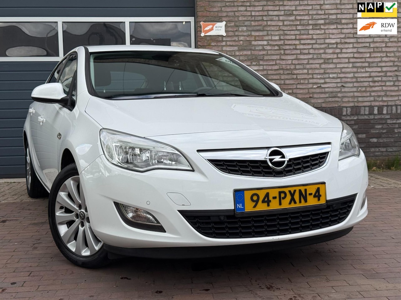Opel Astra - 1.4 Turbo Edition|Climate|Navi. - AutoWereld.nl