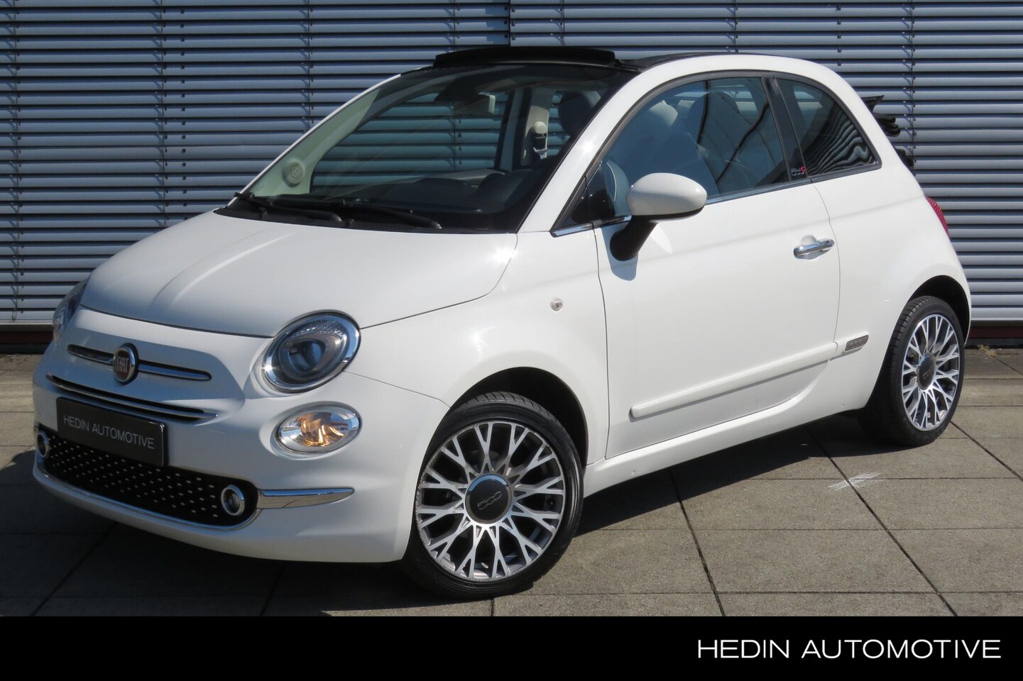 Fiat 500 C - 0.9 TwinAir Turbo Lounge | Parkeersensoren Achter | Navigatie | Cruise Control - AutoWereld.nl